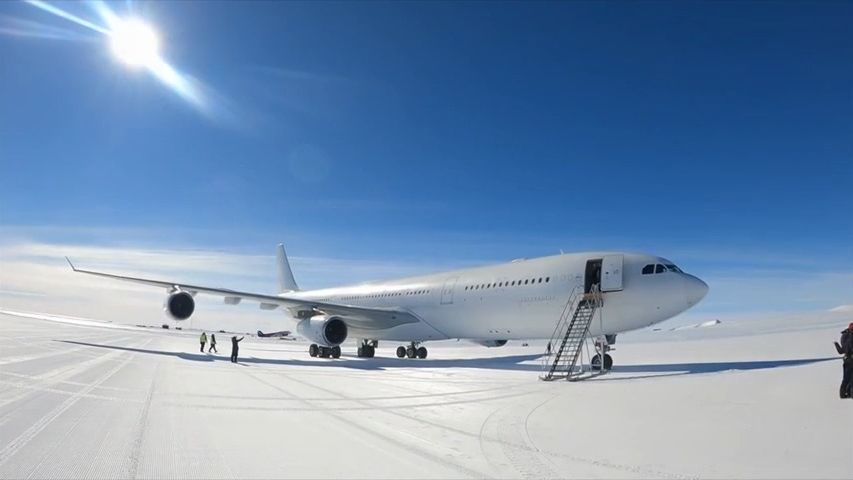 Video: Poprvé v historii přistál na Antarktidě Airbus A340